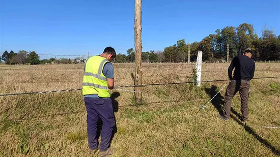 1.1A Plastic Material Insulated Cable Suspension Clamp for ADSS Cable